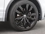 Volkswagen Tiguan 1.4 TSI eHybrid R-Line Business 245PK DSG Panoramadak, Trekhaak, Black Style, 20" LM velgen, Matrix LED-Verlichting, Keyless, 17" Winterset