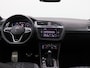 Volkswagen Tiguan 1.4 TSI eHybrid R-Line Business 245PK DSG Panoramadak, Trekhaak, Black Style, 20" LM velgen, Matrix LED-Verlichting, Keyless, 17" Winterset