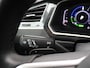 Volkswagen Tiguan 1.4 TSI eHybrid Elegance 245 PK DSG Trekhaak, Matrix LED-Verlichting, Side Assist, Parkeersensoren voor en Achter, Elektrische Achterklep, 18" LM Velgen, Keyless, Dynamic Chassis