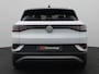 Volkswagen ID.4 Pro 77 kWh 204PK Aut. SOH 97%, Panoramadak, Trekhaak, Matrix LED-Verlichting, Keyless, Stoel-Stuurverwarming, Parkeersensoren voor en Achter, 19" LM Velgen