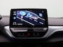 Volkswagen ID.4 Pro 77 kWh 204PK Aut. SOH 97%, Panoramadak, Trekhaak, Matrix LED-Verlichting, Keyless, Stoel-Stuurverwarming, Parkeersensoren voor en Achter, 19" LM Velgen