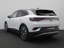 Volkswagen ID.4 Pro 77 kWh 204PK Aut. SOH 97%, Panoramadak, Trekhaak, Matrix LED-Verlichting, Keyless, Stoel-Stuurverwarming, Parkeersensoren voor en Achter, 19" LM Velgen