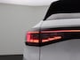 Volkswagen ID.4 Pro 77 kWh 204PK Aut. SOH 97%, Panoramadak, Trekhaak, Matrix LED-Verlichting, Keyless, Stoel-Stuurverwarming, Parkeersensoren voor en Achter, 19" LM Velgen