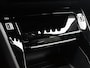 Peugeot e-2008 EV 136pk GT Pack 50 kWh Automaat | 1ste Eigenaar | Stoelverwarming | Navigatie | Climate Control | Adaptieve Cruise Control | Camera | 18"LMV | LED | Keyless Entry/Start | Apple Carplay/Android Auto |