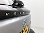 Peugeot e-2008 EV 136pk GT Pack 50 kWh Automaat | 1ste Eigenaar | Stoelverwarming | Navigatie | Climate Control | Adaptieve Cruise Control | Camera | 18"LMV | LED | Keyless Entry/Start | Apple Carplay/Android Auto |