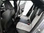 Peugeot e-2008 EV 136pk GT Pack 50 kWh Automaat | 1ste Eigenaar | Stoelverwarming | Navigatie | Climate Control | Adaptieve Cruise Control | Camera | 18"LMV | LED | Keyless Entry/Start | Apple Carplay/Android Auto |