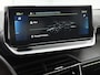 Peugeot e-2008 EV 136pk GT Pack 50 kWh Automaat | 1ste Eigenaar | Stoelverwarming | Navigatie | Climate Control | Adaptieve Cruise Control | Camera | 18"LMV | LED | Keyless Entry/Start | Apple Carplay/Android Auto |