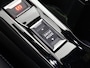 Peugeot e-2008 EV 136pk GT Pack 50 kWh Automaat | 1ste Eigenaar | Stoelverwarming | Navigatie | Climate Control | Adaptieve Cruise Control | Camera | 18"LMV | LED | Keyless Entry/Start | Apple Carplay/Android Auto |
