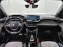Peugeot e-2008 EV 136pk GT Pack 50 kWh Automaat | 1ste Eigenaar | Stoelverwarming | Navigatie | Climate Control | Adaptieve Cruise Control | Camera | 18"LMV | LED | Keyless Entry/Start | Apple Carplay/Android Auto |