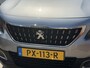 Peugeot 2008 1.2 PureTech Blue Lion 110pk | Apple Carplay/Android Auto | Cruise control | Dab | Navigatiesysteem full map | Panoramadak | Trekhaak | Zeer nette auto!