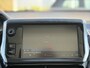 Peugeot 2008 1.2 PureTech Blue Lion 110pk | Apple Carplay/Android Auto | Cruise control | Dab | Navigatiesysteem full map | Panoramadak | Trekhaak | Zeer nette auto!