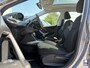 Peugeot 2008 1.2 PureTech Blue Lion 110pk | Apple Carplay/Android Auto | Cruise control | Dab | Navigatiesysteem full map | Panoramadak | Trekhaak | Zeer nette auto!