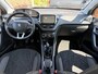 Peugeot 2008 1.2 PureTech Blue Lion 110pk | Apple Carplay/Android Auto | Cruise control | Dab | Navigatiesysteem full map | Panoramadak | Trekhaak | Zeer nette auto!