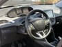 Peugeot 2008 1.2 PureTech Blue Lion 110pk | Apple Carplay/Android Auto | Cruise control | Dab | Navigatiesysteem full map | Panoramadak | Trekhaak | Zeer nette auto!