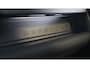 Land Rover Defender 110 2.0 P300e 110 X-Dynamic SE / FACELIFT / Head Up / Memory / Elek Stoelen / Acc / 360 Camera / Open Pano
