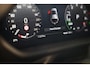 Land Rover Defender 110 2.0 P300e 110 X-Dynamic SE / FACELIFT / Head Up / Memory / Elek Stoelen / Acc / 360 Camera / Open Pano