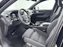 Volvo XC40 Single Motor Core 69 kWh | 19" Allseason | Stoel/Stuurverwarming | Warmtepomp | Google Navigatie | Carplay | Parkeercamera | Parkeerverwarming | LED | Parkeersensoren V+A | Climate Control | Cruise Control