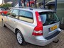 Volvo V50 2.4i Kinetic 170PK Automaat Youngtimer