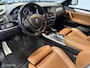 BMW X4 xDrive20i High Executive M SPORT CARBONSCHWARZ / LEDER / NAVI / PDC / STOELVERW. / NAP /