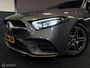 Mercedes-Benz A-klasse 180 AMG Line LED / DIGI DASH / STOELVERW. / CARPLAY / PDC / CAMERA / NAP /