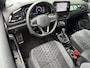Volkswagen T-Roc 1.5 TSI 150pk DSG R-Line | Black Style | Camera | Keyless | Elek. Achterklep | Dode hoek | Rijklaar incl. 1 jaar Bovag garantie