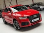 Audi Q3 1.4 TFSI CoD S-line | Black optic | 20 inch | 1e eig