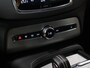 Volvo XC90 2.0 T8 Recharge AWD R-Design [SCHUIFKANTELDAK, TREKHAAK, APPLE CARPLAY, ANDROID, BOWERS & WILKINS, STOELVERWARMING, MEMORY, CRUISECONTROL, 360 CAMERA, PDC V+A, MASSAGE STOELEN, STUURVERWARMING, 7 PERSOONS, NIEUWSTAAT]