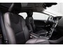 Volvo V40 Cross Country 2.0 T4 Nordic+ | LEDER | PANO | CAMERA | NL-AUTO | TREKHAAK