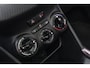 Peugeot 2008 1.2 PureTech Style | Pano | Navi | Lichtmetaal |