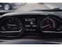 Peugeot 2008 1.2 PureTech Style | Pano | Navi | Lichtmetaal |