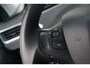 Peugeot 2008 1.2 PureTech Style | Pano | Navi | Lichtmetaal |