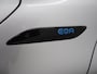 Mercedes-Benz EQA 250 Business Solution Luxury 67 kWh | Achteruitrijcamera | Extra getint glas | Sfeerverlichting | Stoelverwarming |