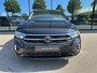 Volkswagen T-Roc 1.5 TSI 150pk DSG R-Line | Camera | Keyless | Elek. Achterklep | Dode hoek | Rijklaar incl. 1 jaar Bovag garantie