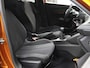 Peugeot 2008 130PK Active Pack | 1ste eigenaar | Parkeersensoren | Climate Control | Cruise Control | AppleCarPlay/AndroidAuto | LED lampen | 16"LMV | Isofix | DAB Radio | lederen Stuurwiel |