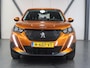 Peugeot 2008 130PK Active Pack | 1ste eigenaar | Parkeersensoren | Climate Control | Cruise Control | AppleCarPlay/AndroidAuto | LED lampen | 16"LMV | Isofix | DAB Radio | lederen Stuurwiel |