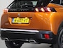 Peugeot 2008 130PK Active Pack | 1ste eigenaar | Parkeersensoren | Climate Control | Cruise Control | AppleCarPlay/AndroidAuto | LED lampen | 16"LMV | Isofix | DAB Radio | lederen Stuurwiel |