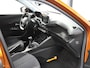 Peugeot 2008 130PK Active Pack | 1ste eigenaar | Parkeersensoren | Climate Control | Cruise Control | AppleCarPlay/AndroidAuto | LED lampen | 16"LMV | Isofix | DAB Radio | lederen Stuurwiel |