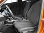 Peugeot 2008 130PK Active Pack | 1ste eigenaar | Parkeersensoren | Climate Control | Cruise Control | AppleCarPlay/AndroidAuto | LED lampen | 16"LMV | Isofix | DAB Radio | lederen Stuurwiel |