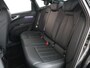Audi Q4 e-tron 40 S edition 77 kWh 204 pk | SOH 97,14% | Navigatie | Trekhaak (wegklapbaar) | Parkeersensoren | Achteruitrijcamera | Head-up display | Lederen bekleding | Autom. airco (3 zones) |