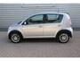 Daihatsu Sirion 2 1.0-12V 100th. Anniversary O.a: Airco, Radio/CD, A.B, L.M, 4-seiz, Rijklaar. Etc. All-in prijs!