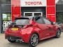Toyota Yaris 1.5 Hybrid GR Sport PANORAMA DAK 18 INCH LICHT METALEN VELGEN STOEL/STUUR VERWARMING HEAD UP DISPLAY BI-TONE.