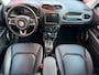 Jeep Renegade 1.5T e-Hybrid S 190PK AUTOMAAT | Black line| Lichtmetalen velgen| Parkeer sensoren V\A| Navigatie| Camera| Climate Control| 4WD drive| Leer| elec. stoel| Reservewiel|
