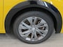 Peugeot e-208 EV 50 kWh 136pk Allure Pack | SOH 90% | Connect 3D Nav | Camera | LED | PDC | CarPlay | Getint glas | 16" All Season