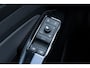 Volkswagen ID.4 Life 77 kWh | SOH 92% | Trekhaak | Parkeersensoren | Stoelverwarming | LED Koplampen | Lichtmetalen Velgen 19 inch | Cruise Control Adaptief | Navigatie | Apple Carplay | Android Auto | DAB