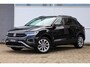 Volkswagen T-Roc 1.5 TSI 150pk DSG Life Edition | Achteruitrijcamera | Stoelverwarming | Trekhaak