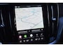 Volvo V60 T8 Plug-in hybrid AWD Plus Dark | Panoramadak | Trekhaak | Verwarmbare voorstoelen, achterbank en stuurwiel | Head-up display | 360 graden camera | Premium audio by Harman Kardon |