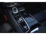 Volvo V60 T8 Plug-in hybrid AWD Plus Dark | Panoramadak | Trekhaak | Verwarmbare voorstoelen, achterbank en stuurwiel | Head-up display | 360 graden camera | Premium audio by Harman Kardon |