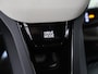 Kia EV4 GT-Line Business Edition 81.4 kWh | Navigatie | Cruise Control Adaptief | Stoel/Stuurverwarming | Climate Control | Parkeercamera | 19" LM velgen | LED | Apple Carplay/Android Auto | Keyless Entry/Go |