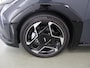 Kia EV4 GT-Line Business Edition 81.4 kWh | Navigatie | Cruise Control Adaptief | Stoel/Stuurverwarming | Climate Control | Parkeercamera | 19" LM velgen | LED | Apple Carplay/Android Auto | Keyless Entry/Go |