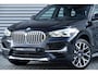 BMW X1 sDrive20i Orange Edition | Panoramadak | Head-up | Camera | DAB |